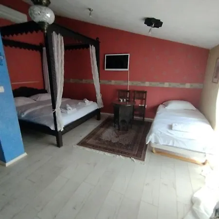 Apartman And Rooms Dream House Mostar Room photo